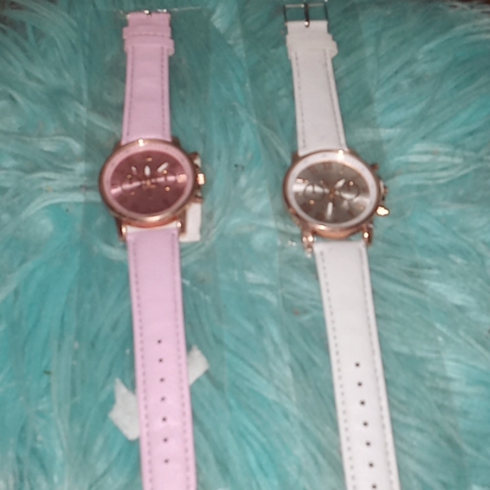 Two watches ⌚ for child or adult lady's - Picture 2 of 12